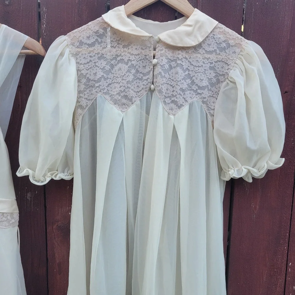 Vintage Seamprufe Peignoir Robe & Nightgown Set Ivory Chiffon Lace Detail Sz 34